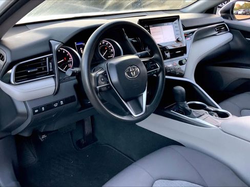 Used 2024 Toyota Camry LE w/ Convenience Package image 17