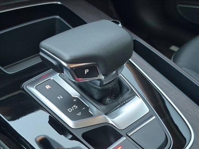 Used 2023 Audi Q5 2.0T Premium Plus w/ Premium Plus Package AWD/4WD image 18