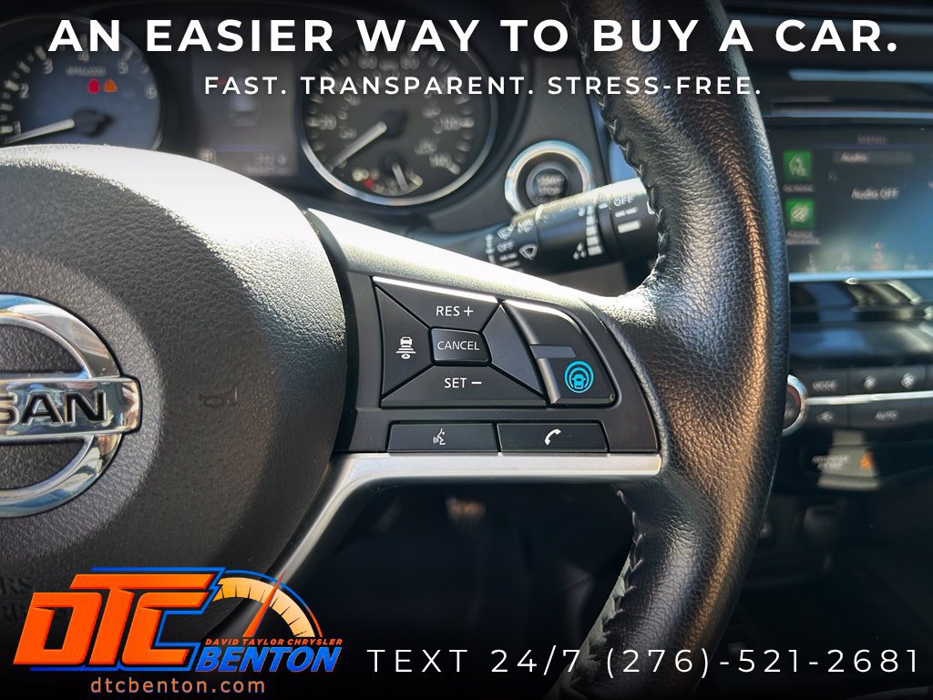 Used 2020 Nissan Rogue SV w/ Premium Package FWD image 18