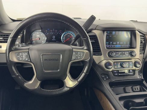 Used 2020 GMC Yukon XL Denali image 17