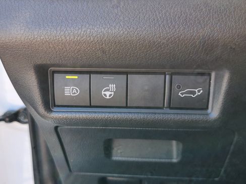 Used 2024 Toyota Grand Highlander AWD image 27