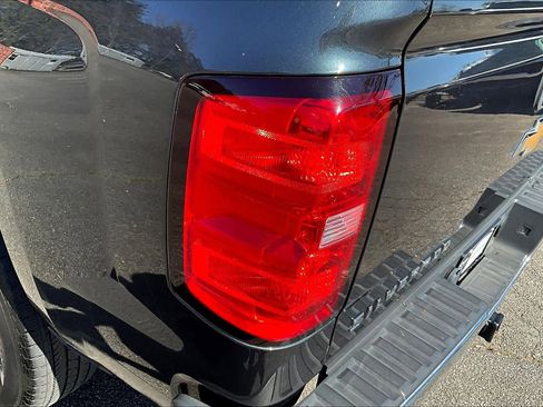 Used 2018 Chevrolet Silverado 1500 LT image 26