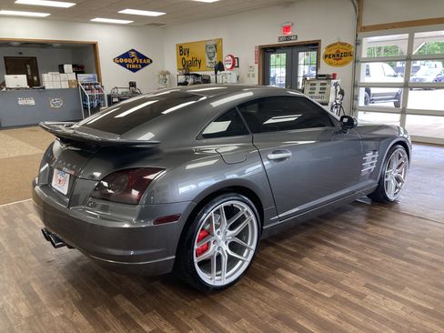 Used 2005 Chrysler Crossfire SRT-6 RWD image 5