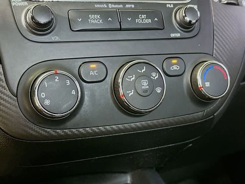 Used 2016 Kia Forte EX FWD image 17