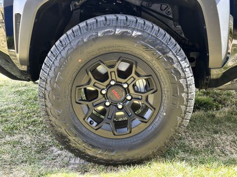 Used 2025 Toyota 4Runner SR5 image 14