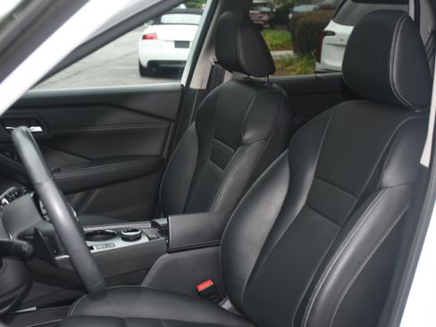 Used 2024 Nissan Rogue SL w/ SL Premium Package AWD/4WD image 13
