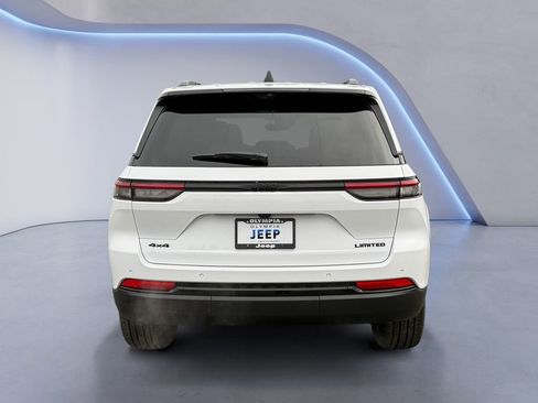 New 2025 Jeep Grand Cherokee Limited w/ Luxury Tech Group II image 5