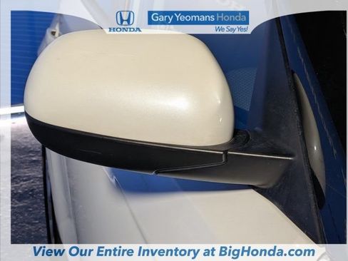 Used 2025 Kia Soul LX w/ LX Technology Package FWD image 11