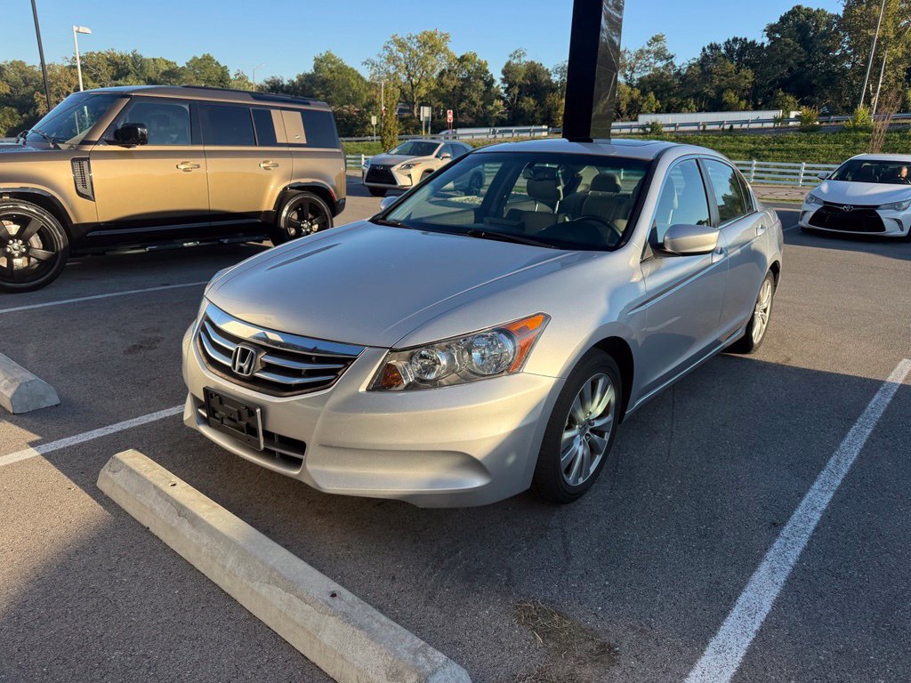 Used 2011 Honda Accord EX-L image 3