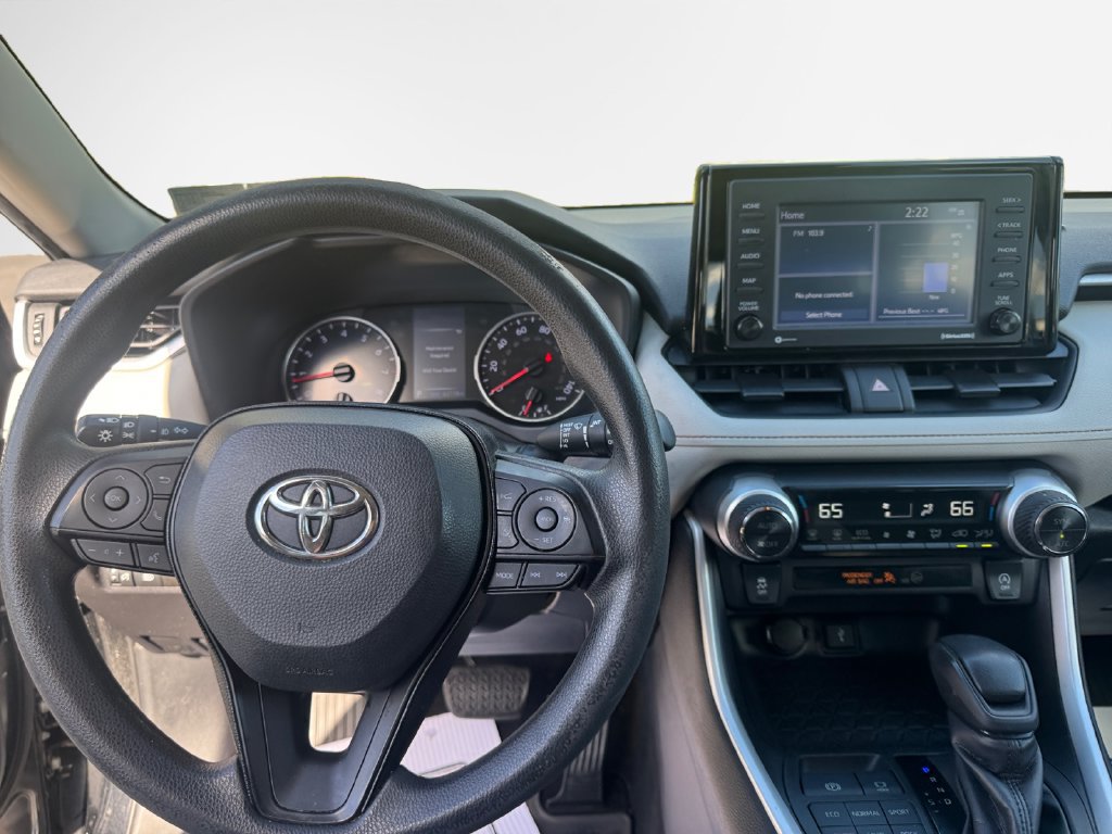 Used 2021 Toyota RAV4 XLE AWD/4WD image 23