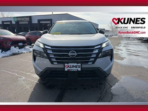 Used 2024 Nissan Rogue S image 14