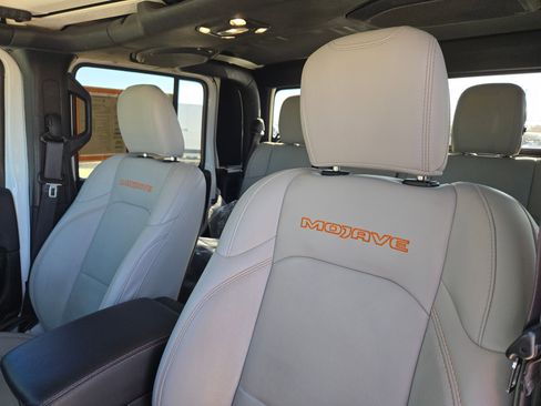 Used 2022 Jeep Gladiator Mojave w/ LED Lighting Group image 9