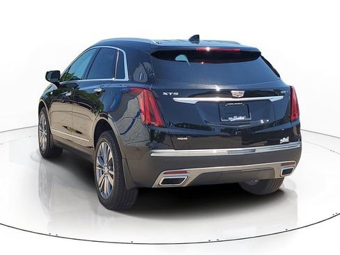 Certified 2025 Cadillac XT5 Premium Luxury w/ LPO, Floor Liner Package AWD/4WD image 4