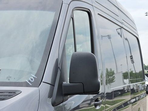 New 2025 Mercedes-Benz Sprinter 2500 image 11