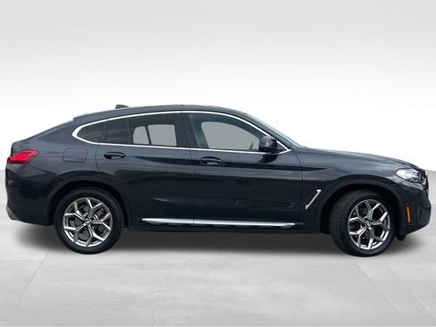 Used 2022 BMW X4 xDrive30i w/ Parking Assistance Package AWD/4WD image 2