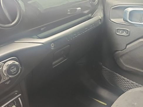 Used 2021 Jeep Wrangler Unlimited Sport AWD/4WD image 10