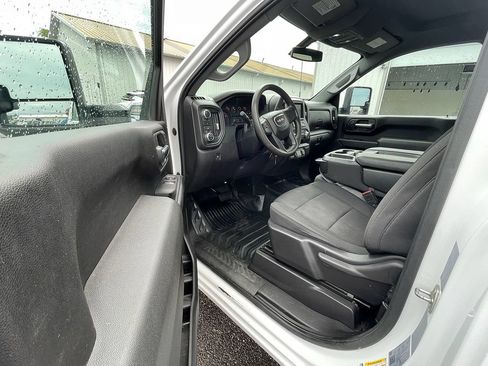 Used 2023 GMC Sierra 3500 Pro w/ Convenience Package AWD/4WD image 16