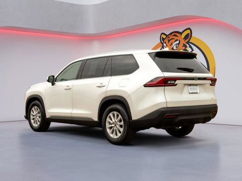 Used 2025 Toyota Grand Highlander FWD image 7