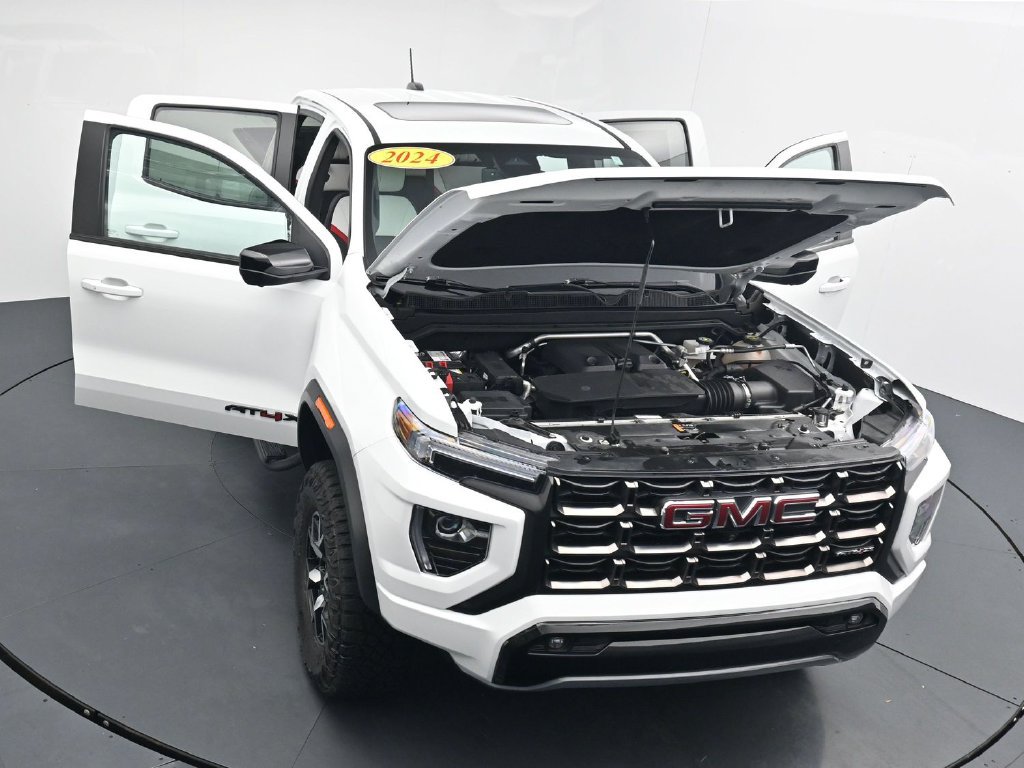 Used 2024 GMC Canyon AT4X AWD/4WD image 39