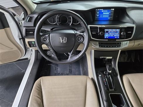 Used 2015 Honda Accord EX-L image 17