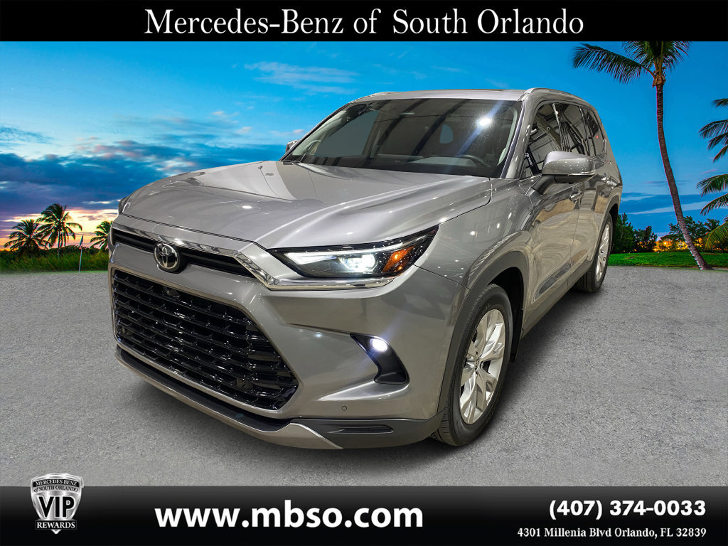 Used 2025 Toyota Grand Highlander AWD image 18
