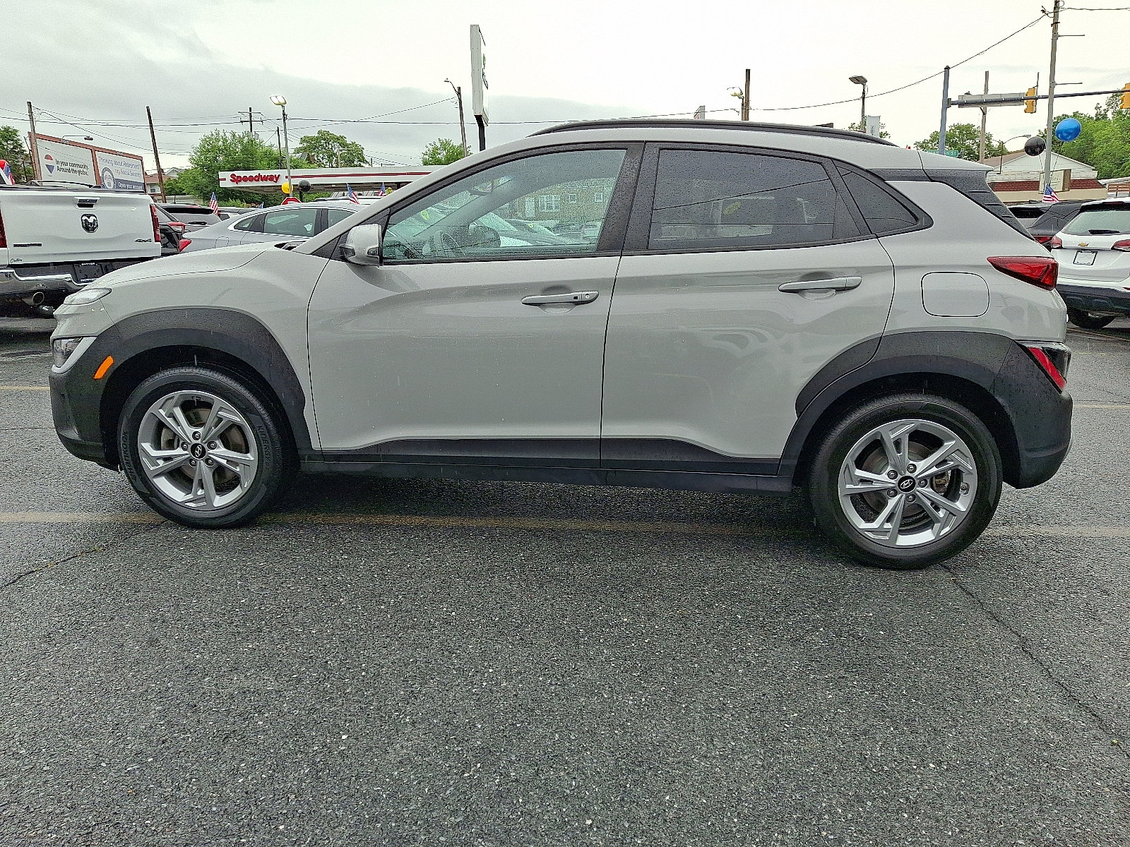 Used 2023 Hyundai Kona SEL w/ Cargo Package AWD/4WD image 2
