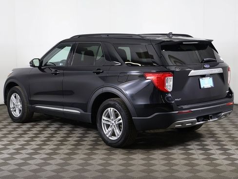 Used 2023 Ford Explorer XLT w/ Equipment Group 202A image 9