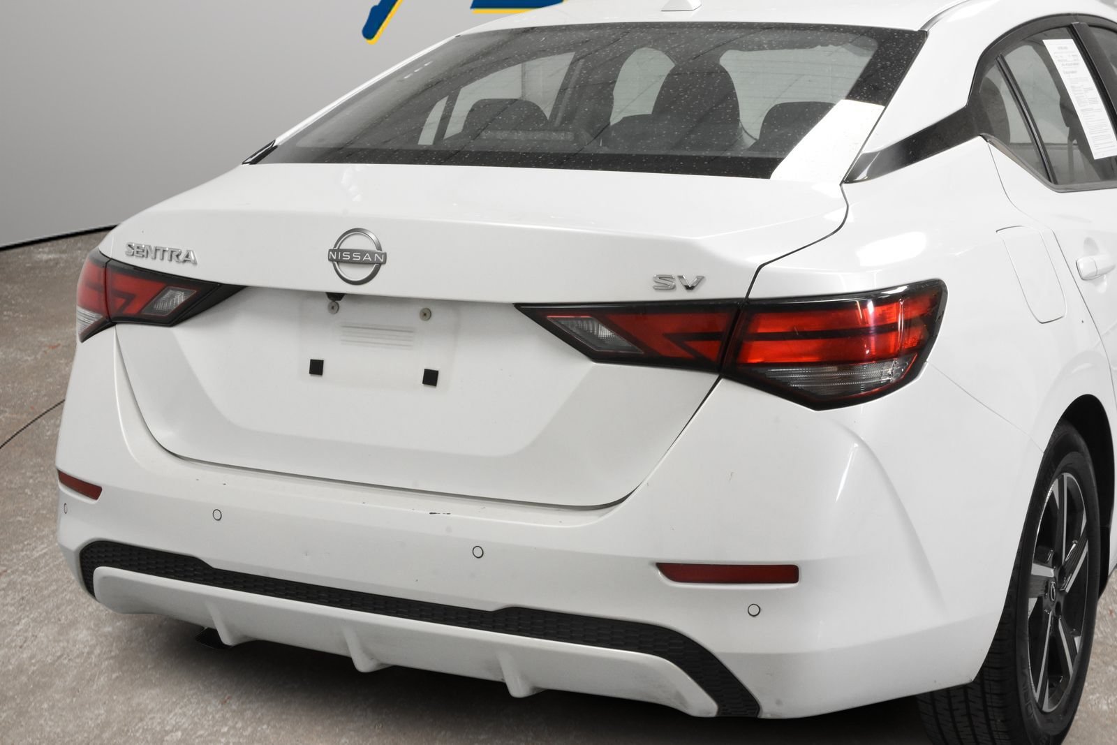 Used 2024 Nissan Sentra SV FWD image 3