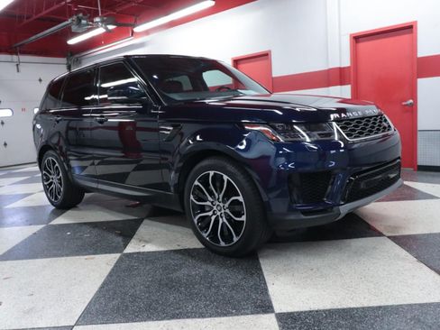 Used 2022 Land Rover Range Rover Sport SE AWD/4WD image 2