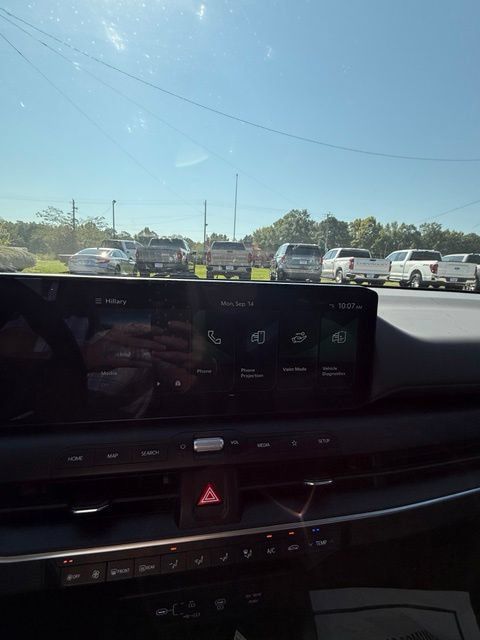 Used 2025 Kia K4 FWD image 11