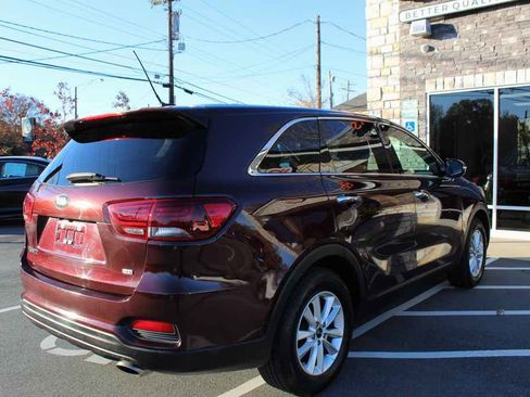 Used 2019 Kia Sorento LX image 5