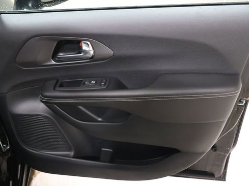 New 2026 Chrysler Voyager LX image 16