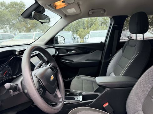 Used 2023 Chevrolet TrailBlazer LT image 12