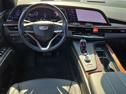 Used 2024 Cadillac Escalade Premium Luxury w/ Performance Package AWD/4WD image 12