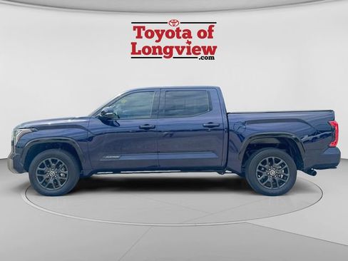 Used 2023 Toyota Tundra Platinum AWD/4WD image 2
