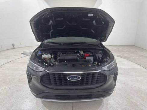 Used 2025 Ford Escape Active AWD/4WD image 15