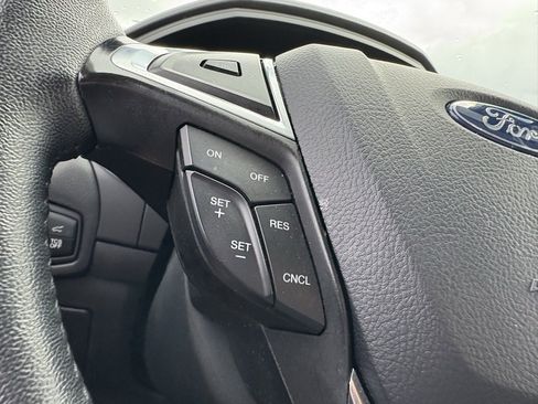 Used 2024 Ford Edge Titanium image 49