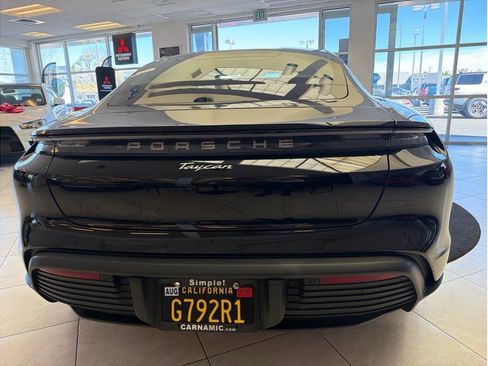 Used 2023 Porsche Taycan image 6