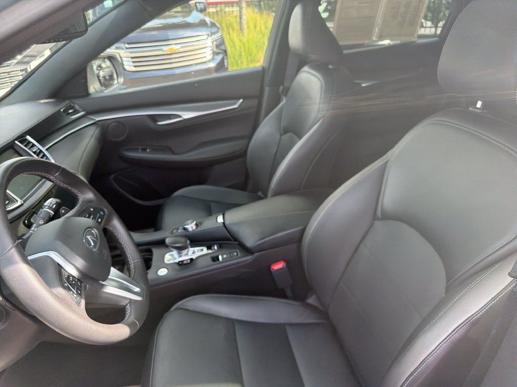 Used 2023 INFINITI QX55 Luxe w/ Cargo Package AWD/4WD image 13