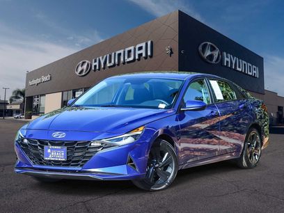 Used 2023 Hyundai Elantra Blue