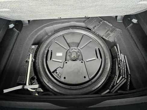 Certified 2024 Volkswagen GTI Autobahn image 30