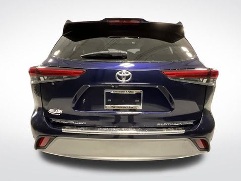 Used 2020 Toyota Highlander Platinum image 25