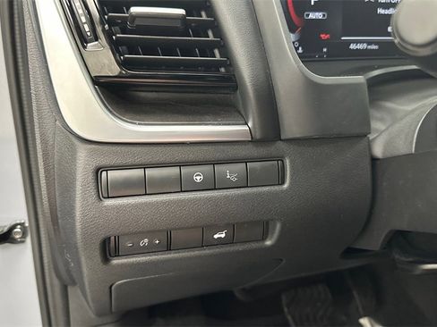 Certified 2023 Nissan Rogue Platinum w/ Platinum Premium Package image 30