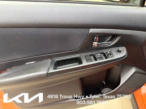 Used 2014 Subaru Crosstrek 2.0i Premium AWD/4WD image 13