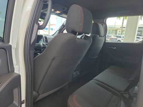 Used 2023 Nissan Frontier Pro-X w/ Pro Convenience Package RWD image 10