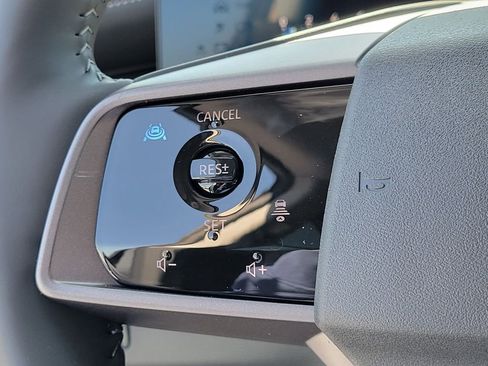 New 2025 Nissan Murano SV AWD/4WD image 35