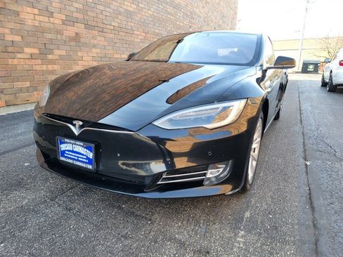 Used 2018 Tesla Model S 75D image 38