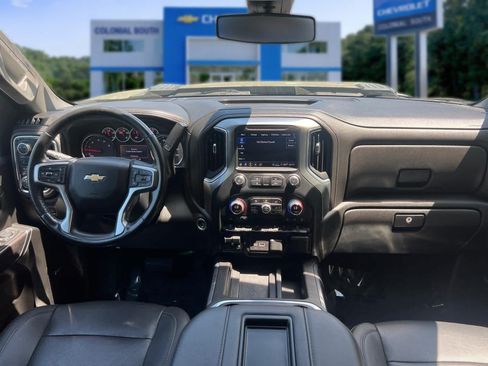 Certified 2022 Chevrolet Silverado 2500 LTZ w/ LTZ Plus Package AWD/4WD image 32