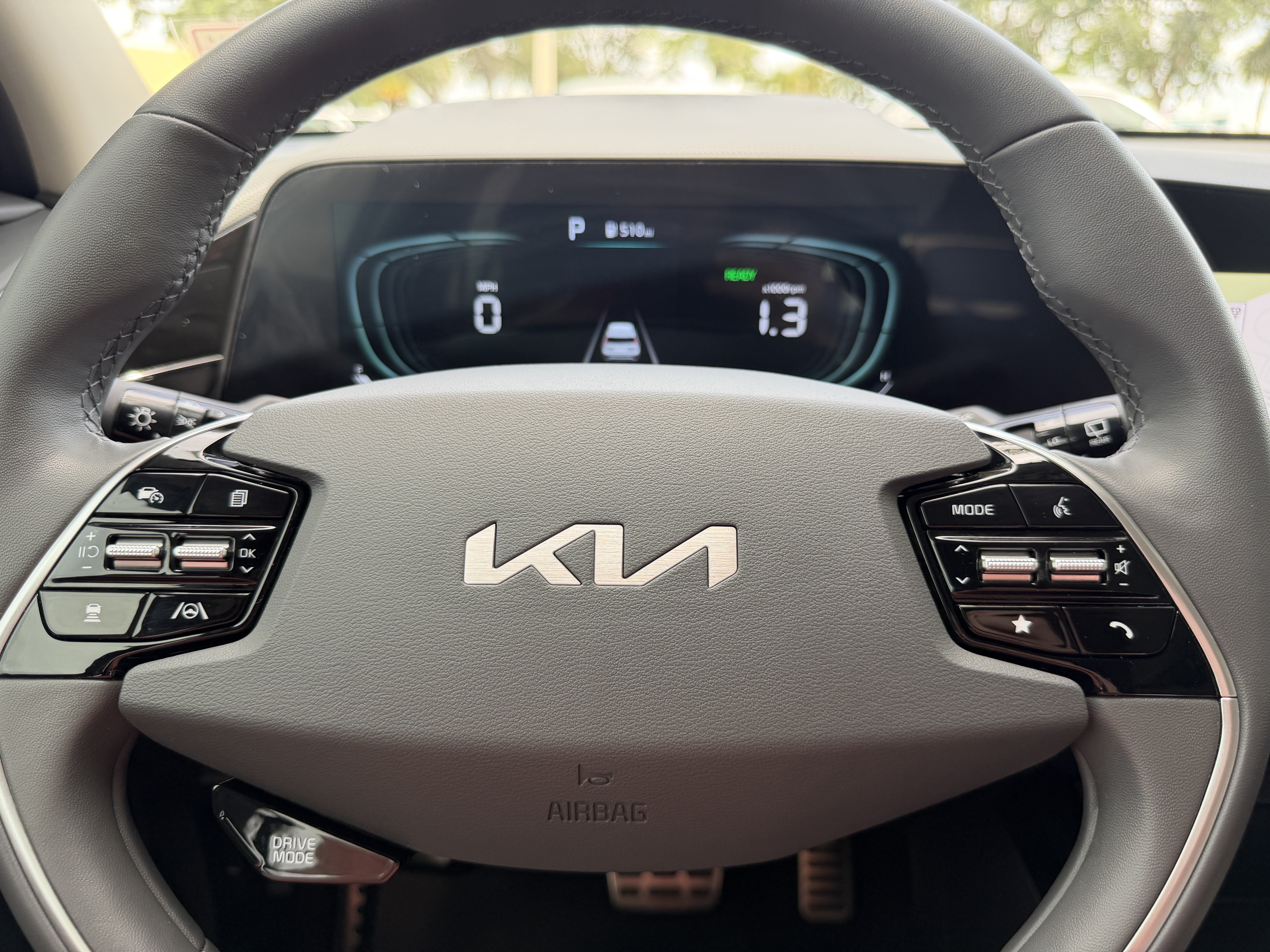 Certified 2024 Kia Niro EX Touring FWD image 29