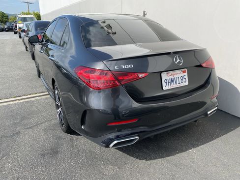 Used 2023 Mercedes-Benz C 300 Sedan image 4